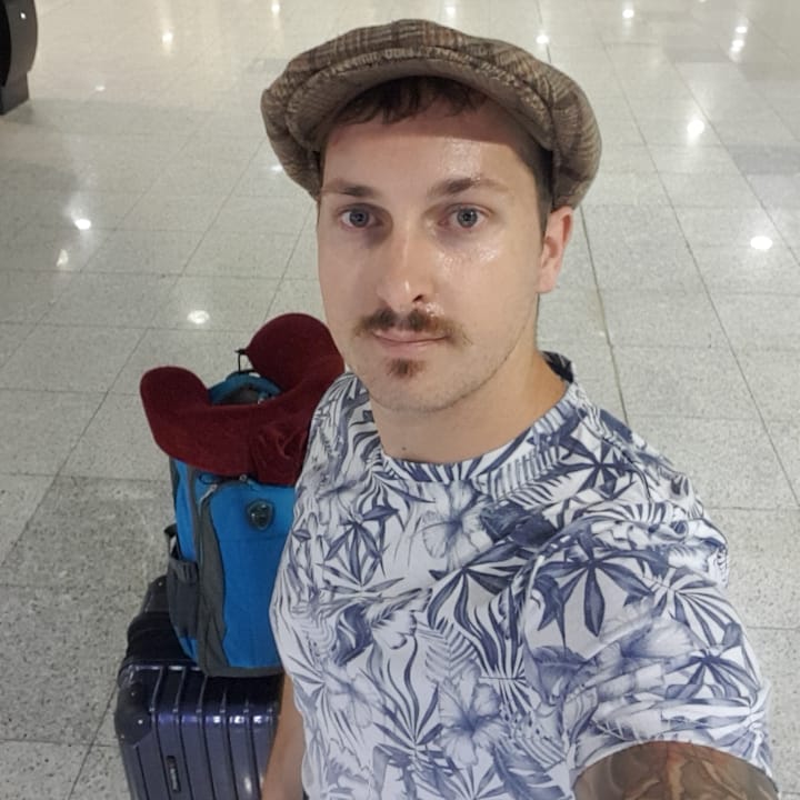 Digital nomad - traveling the world while working online